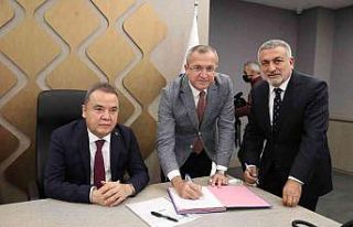 Büyükşehir’den Finike’ye 41 milyon liralık...