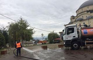 Camilerde temizlik ve dezenfektan çalışması