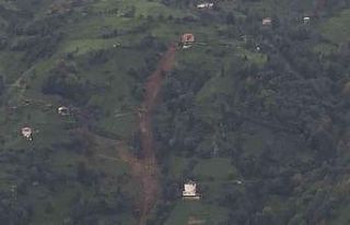 Çamlıhemşin’de heyelan