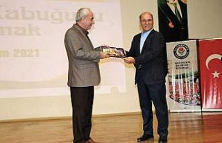 "Cevizin Kabuğunu Kırmak" konferansı