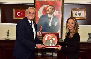 CHP Kadın Kolları Genel Başkanı Nazlıaka’dan...