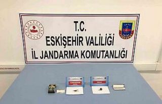 Çifteler’de uyuşturucu operasyonu: 3 gözaltı