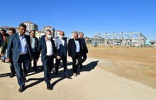 Çınar, spor yatırımlarını inceledi