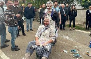 Damada görülmemiş işkence...Önce una buladılar...