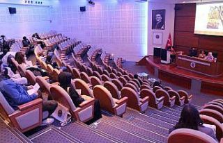 Deneyimli öğrencilerden Erasmus sunumu