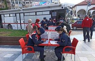 Devrek’te jandarmalar kan bağışında bulundu