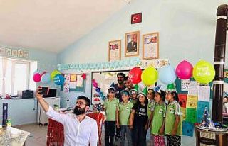 Dicle Üniversitesi öğrencileri köy çocuklarına...