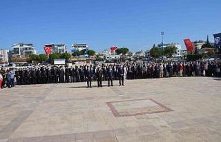 Didim’de 29 Ekim kutlamaları çelenk sunumu ile...