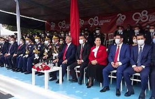 Diyarbakır’da Cumhuriyetin 98. yıldönümü coşkuyla...