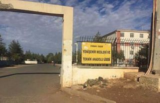 Diyarbakır’da lise öğrencisi üniforma alamadığı...