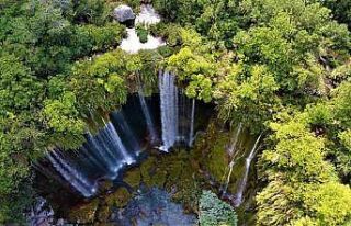Doğa harikası tabiat anıtı şelaleyi, en çok...