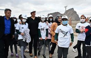 Doğubayazıt’ta "hayvanları koruyorum"...