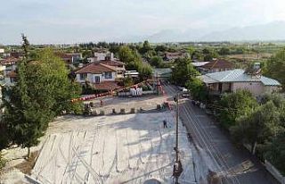 Döşemealtında parke çalışmaları sürüyor