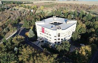 DÜ, uluslararası başarılarına bir yenisini daha...