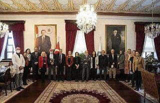 Dünya Yaşlılar Gününde Darülaceze sakinleri...