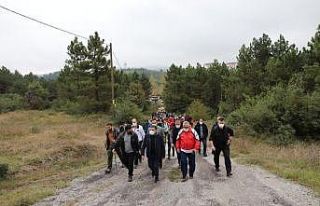 "Düzce yürüyor yüzler gülüyor" devam...