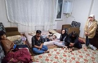 Düzensiz göçmenleri zorla tutan 3 İranlı tutuklandı