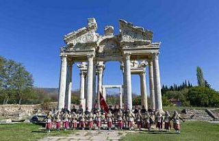 Efeler, Cumhuriyet Bayramı’nı 2 bin 500 yıllık...