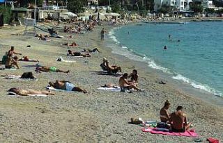 Ekim ayında deniz keyfi; sahiller yeniden doldu