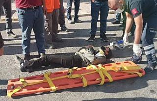 Elektrikli bisiklet devrildi: 2 yaralı