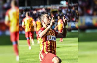 Emrah Başsan  2. golünü attı
