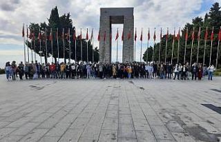 En iyi yazanları Çanakkale’ye götürdüler