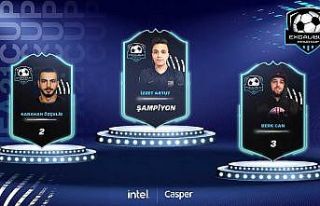 Enfes gollerin atıldığı Excalibur FIFA 21 Turnuvası’nda...