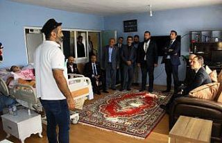 Erbakan’dan Mukaddes Akar’a ziyaret