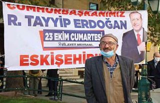 Erdoğan sevgileri kilometrece uzaktan yollara düşürdü