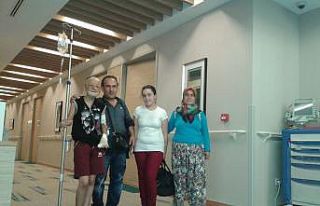 Eski yüzü ağlıyordu, yeni yüzü gülüyor