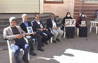 Evlat nöbetindeki baba, kızının dağa kaçırılmasından...
