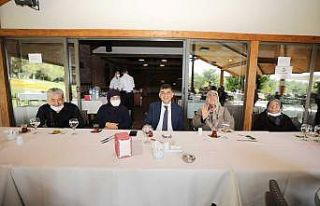 Fadıloğlu, yaşlıları ağırladı