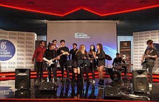 Farklı milletlerden öğrenciler bir araya geldi