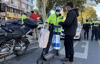 Fatih’te kurallara uymayan elektrikli scooter sürücülerine...