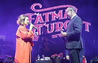 Fatma Turgut Turgutlu’da hayranlarıyla buluştu