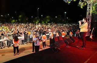 Festival coşkusu üçüncü günde devam etti