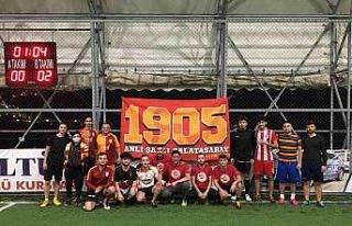 Galatasaraylı gençlerden lösemi hastalığını...