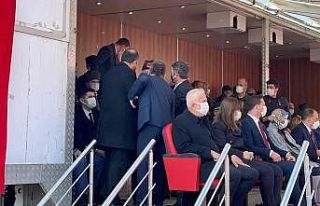 Gaziler tören alanında ayakta kalınca valilik harekete...