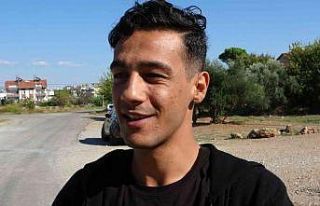 Genç garson hayaline kavuşur kavuşmaz hırsızların...