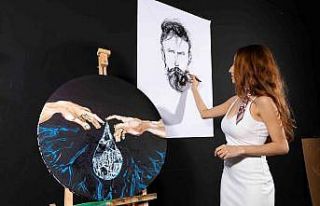 Genç sanatçıların eserleri sanatseverlerle buluşuyor