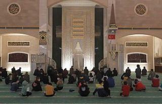 Gençler sabah namazından buluştu