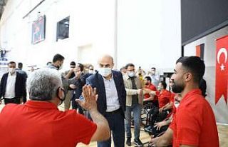 Gençlik ve Spor Bakanı Kasapoğlu’ndan Tekerlekli...