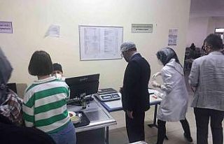 Gençlik ve Spor Müdürü Yazıcı öğrencilerle...