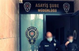 Girdikleri 2 evi soyan 4 şahıs tutuklandı