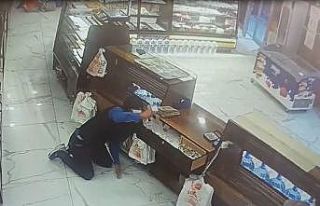 Göçmen kaçakçılığından aranan şahıs hırsızlık...