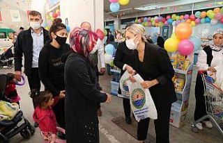 Gölbaşı Belediyesinden bebeklere mama hediyesi