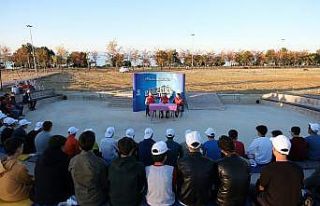 Hasan Kılca gençlik meclisi ile kampta buluştu