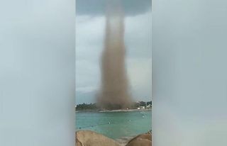 Hatay’da hortum kıyıdan kumu ve denizden suyu...