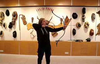 Hem öğreniyor hem de yaşatıyorlar