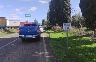 Hurdaya dönen aracının başında gözyaşı döktü